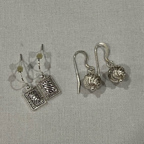 Jewelry - Two pair of silver earrings